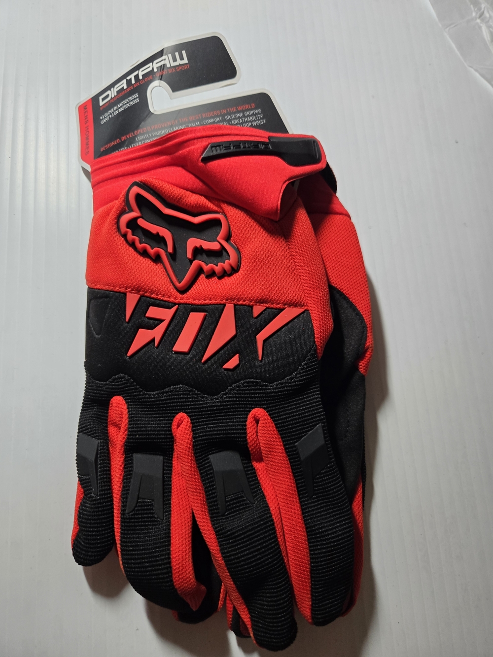Fox Dirtpaw Gloves in Red and Black
